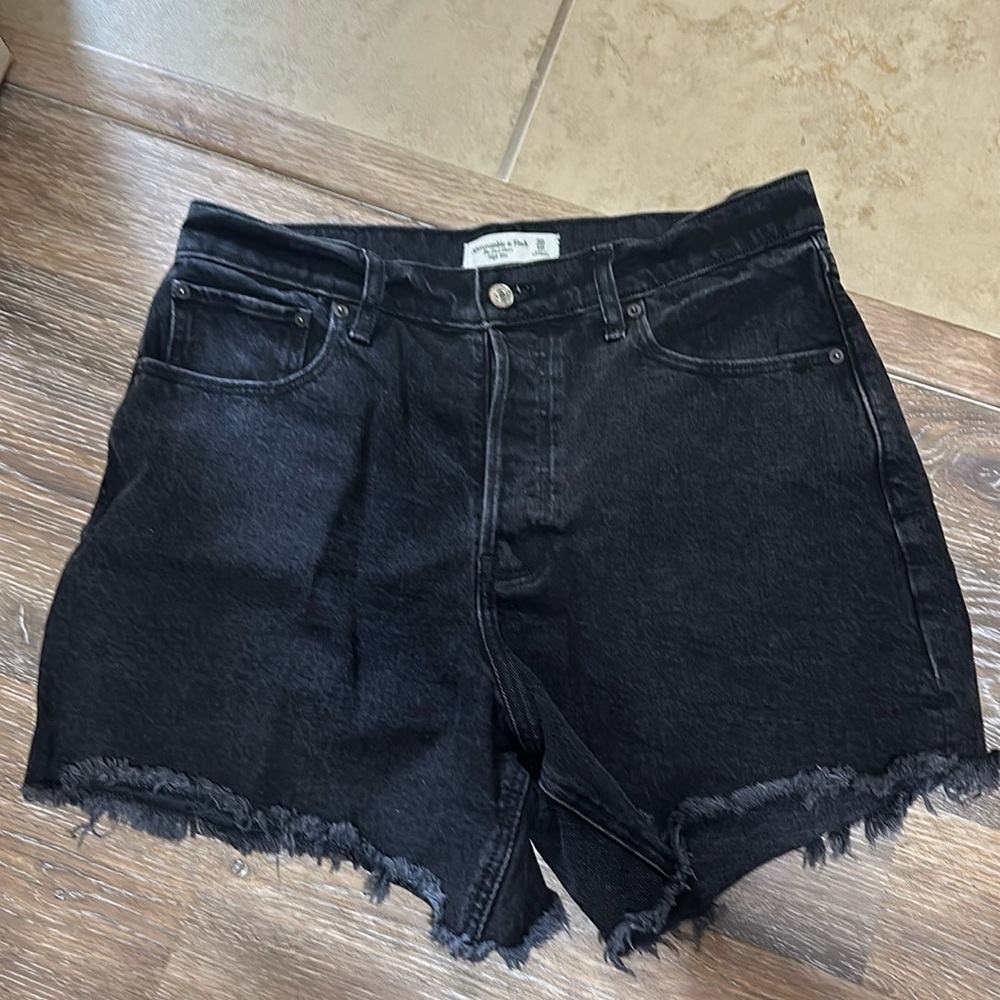 Abercrombie High Rise Dad Short